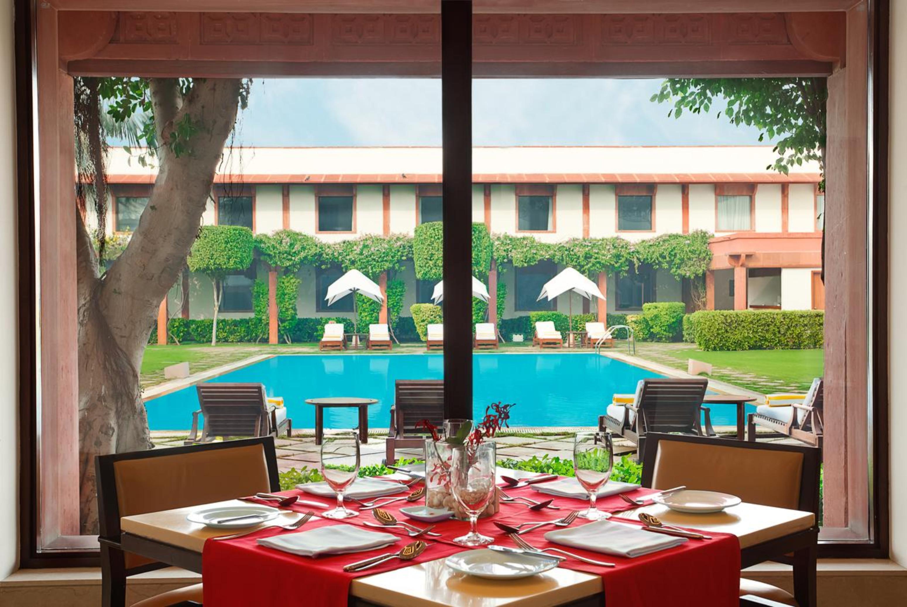 Trident Agra Hotel Agra  Eksteriør billede The Imperial Hotel