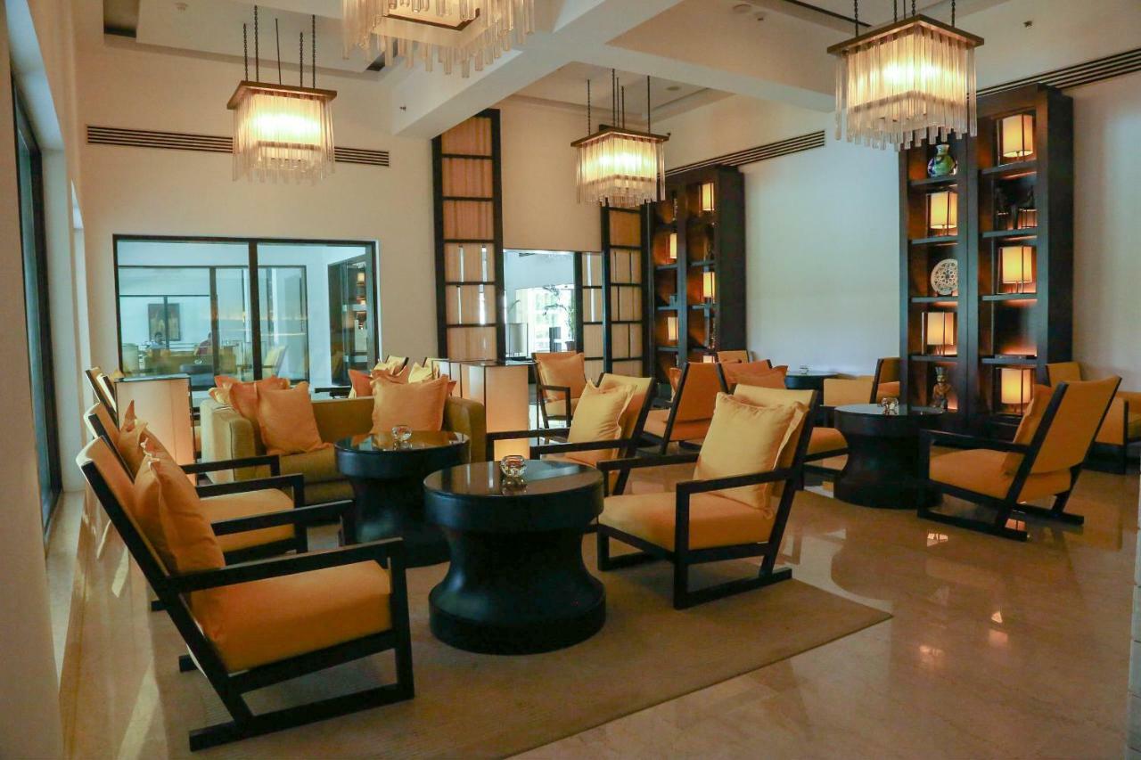 Trident Agra Hotel Agra  Eksteriør billede Library at the Taj Mahal Palace, Mumbai