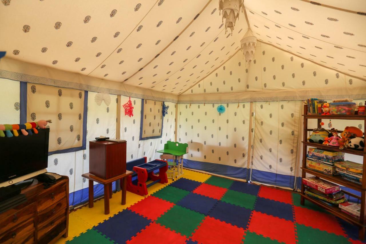 Trident Agra Hotel Agra  Eksteriør billede The Children's Centre