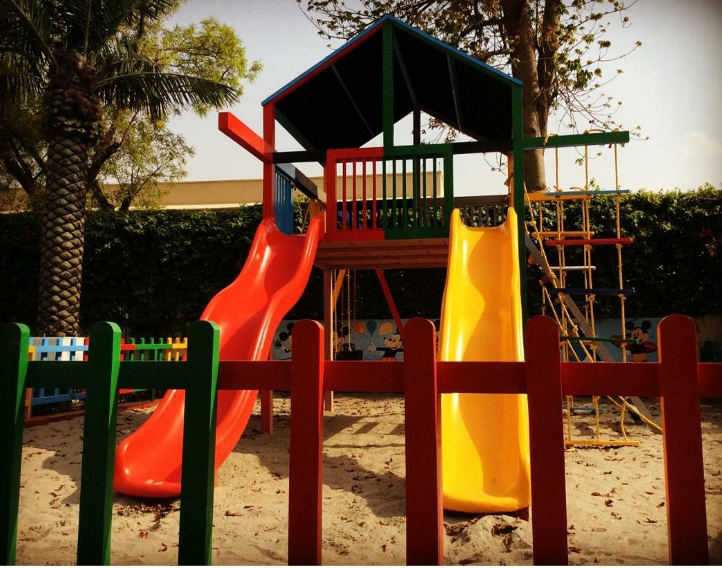 Trident Agra Hotel Agra  Eksteriør billede Playground in Cairo, Egypt