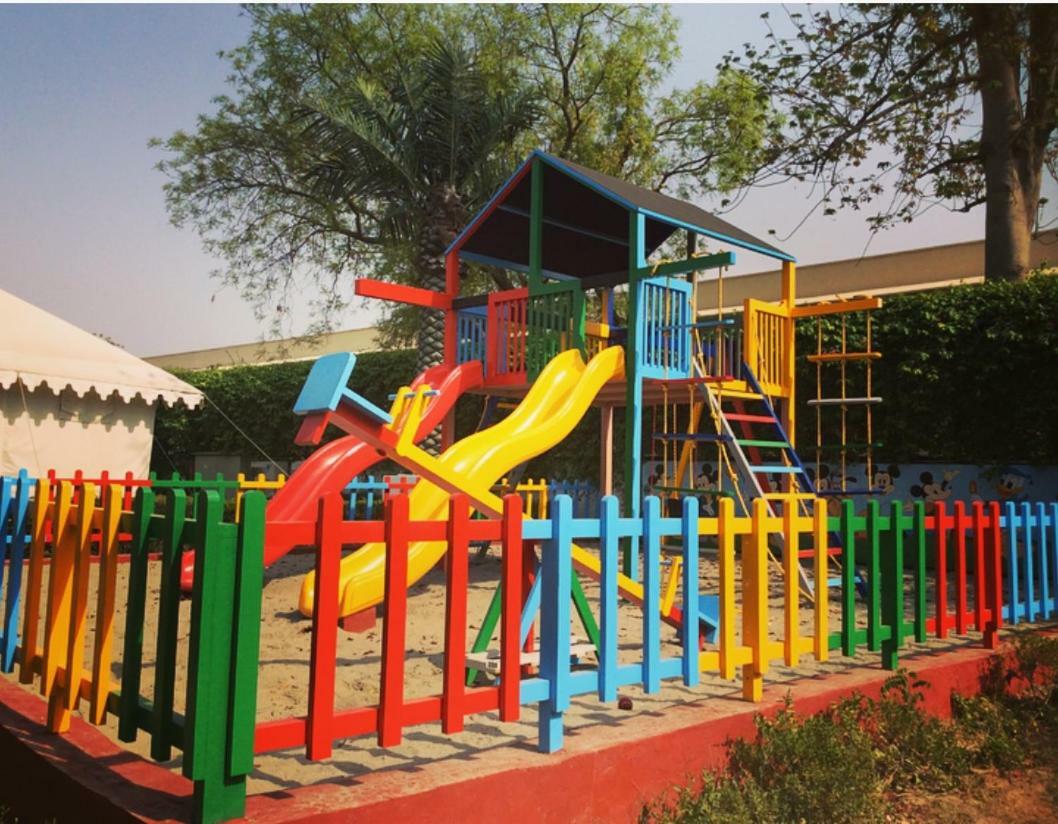 Trident Agra Hotel Agra  Eksteriør billede Playground at the school